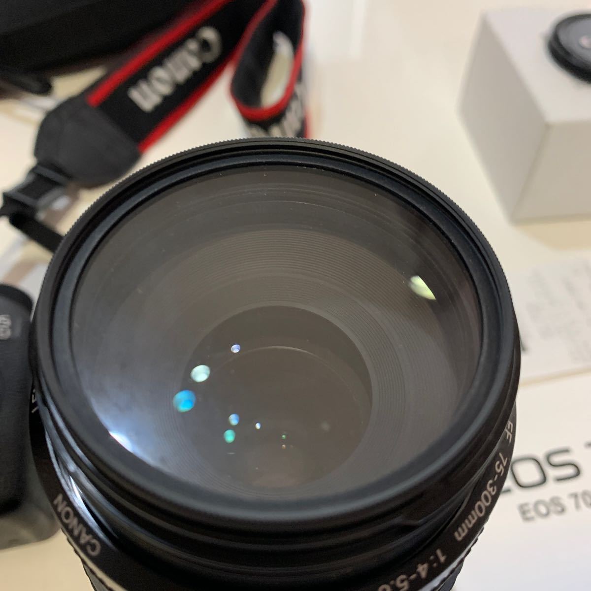 ☆CANON キヤノン CanonキヤノンEOS70D中古☆純正バッテリ2個 ☆CANON キヤノン CanonキヤノンEOS70D中古☆純正バッテリ2個