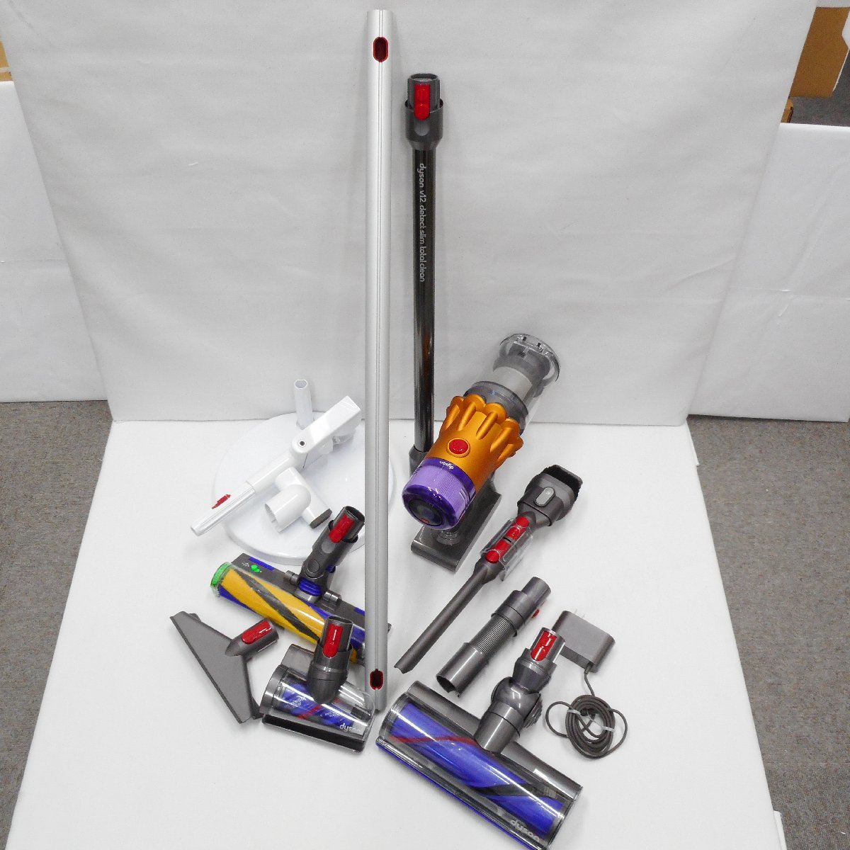 良品】Dyson V12 SV20 Detect Slim コードレス掃除機 中古美品]Dyson 