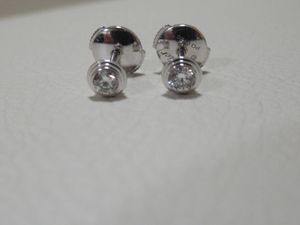 カルティエ モナムール WG ダイヤモンド ピアス 平和