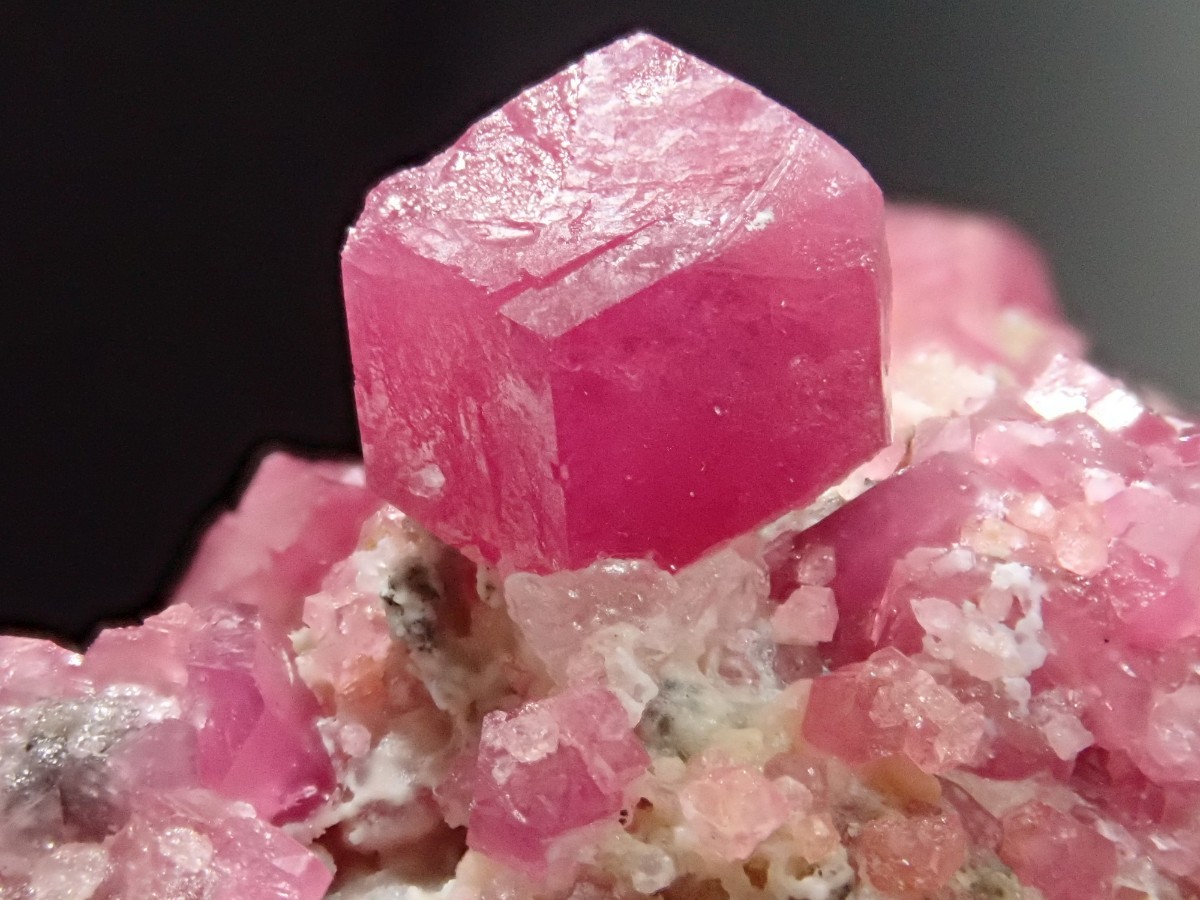 メキシコ/シエラ・デ・クルセス鉱山産】ピンクグロッシュラーガーネット