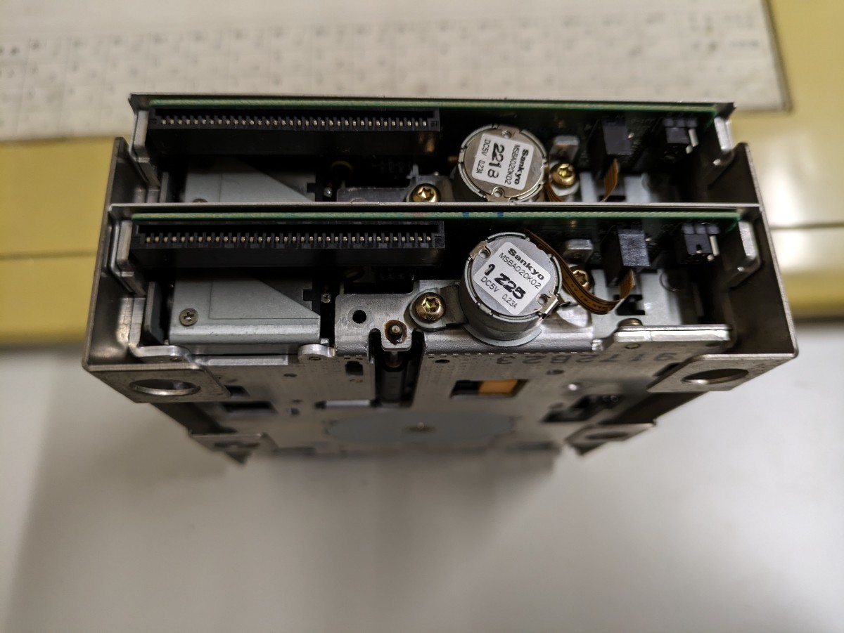 1円〜】SHARP X68000 XVI Compact CZ-674C-H 本体 キーボード FDD