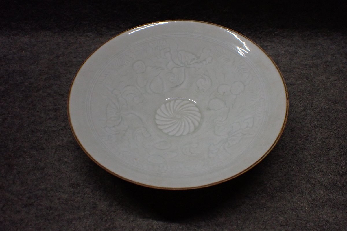 ☆121316 中国 ☆121316 中国 白磁 唐子透かし 平茶碗 鉢 時代 茶道具