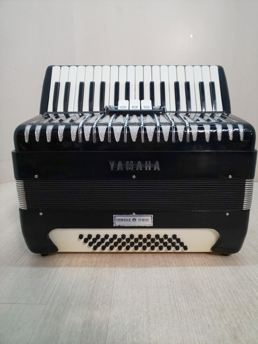 ☆YAMAHA アコーディオン ケース付き 現状品☆ヤマハ YAMAHA SENDAI や