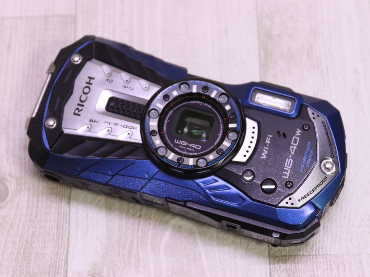 71. RICOH WG-40W ・ブルー ・ 2.7型ワイド・約1600万画素・光学5倍