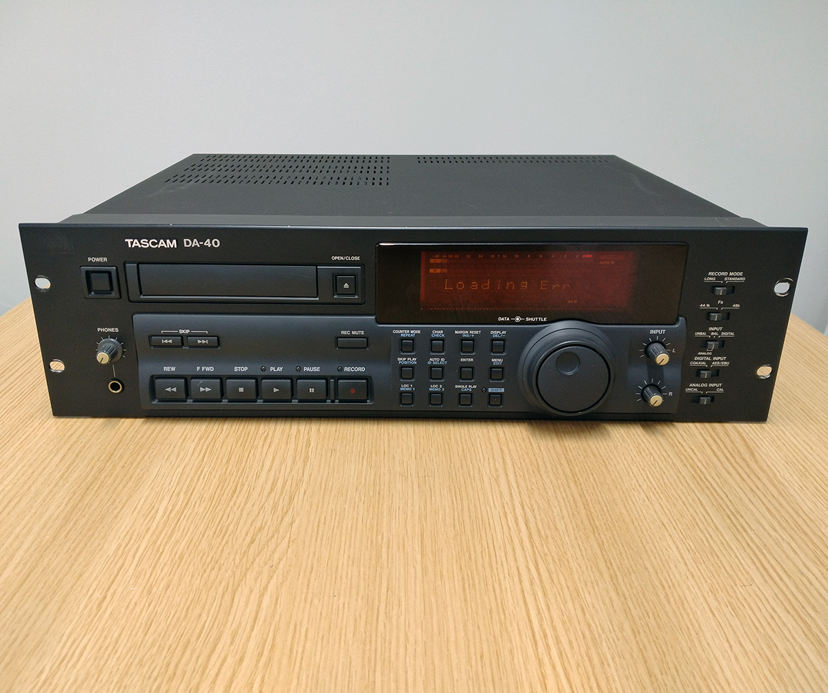 ジャンク＞TASCAM / DA-40 DATデッキ #0318 TASCAM DATデッキ DA-40 0