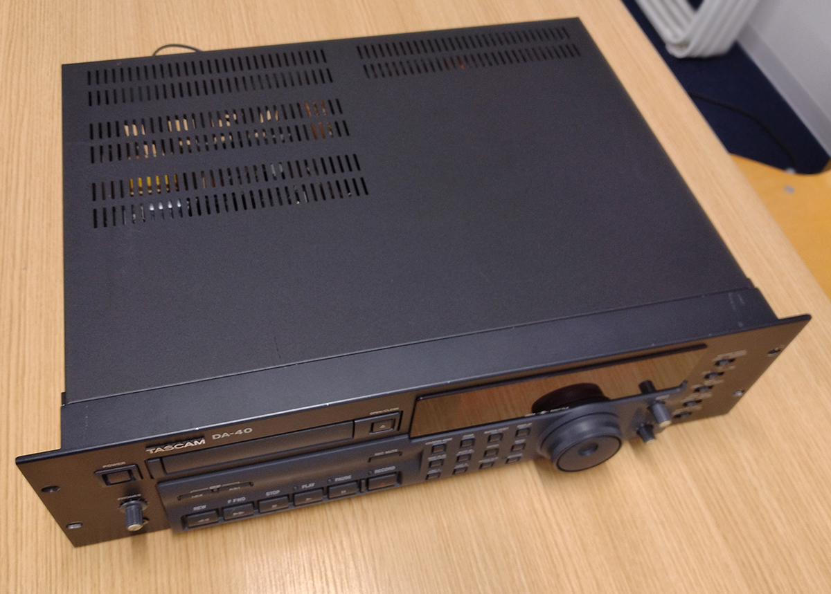 ジャンク＞TASCAM / DA-40 DATデッキ #0318 TASCAM DATデッキ DA-40 0