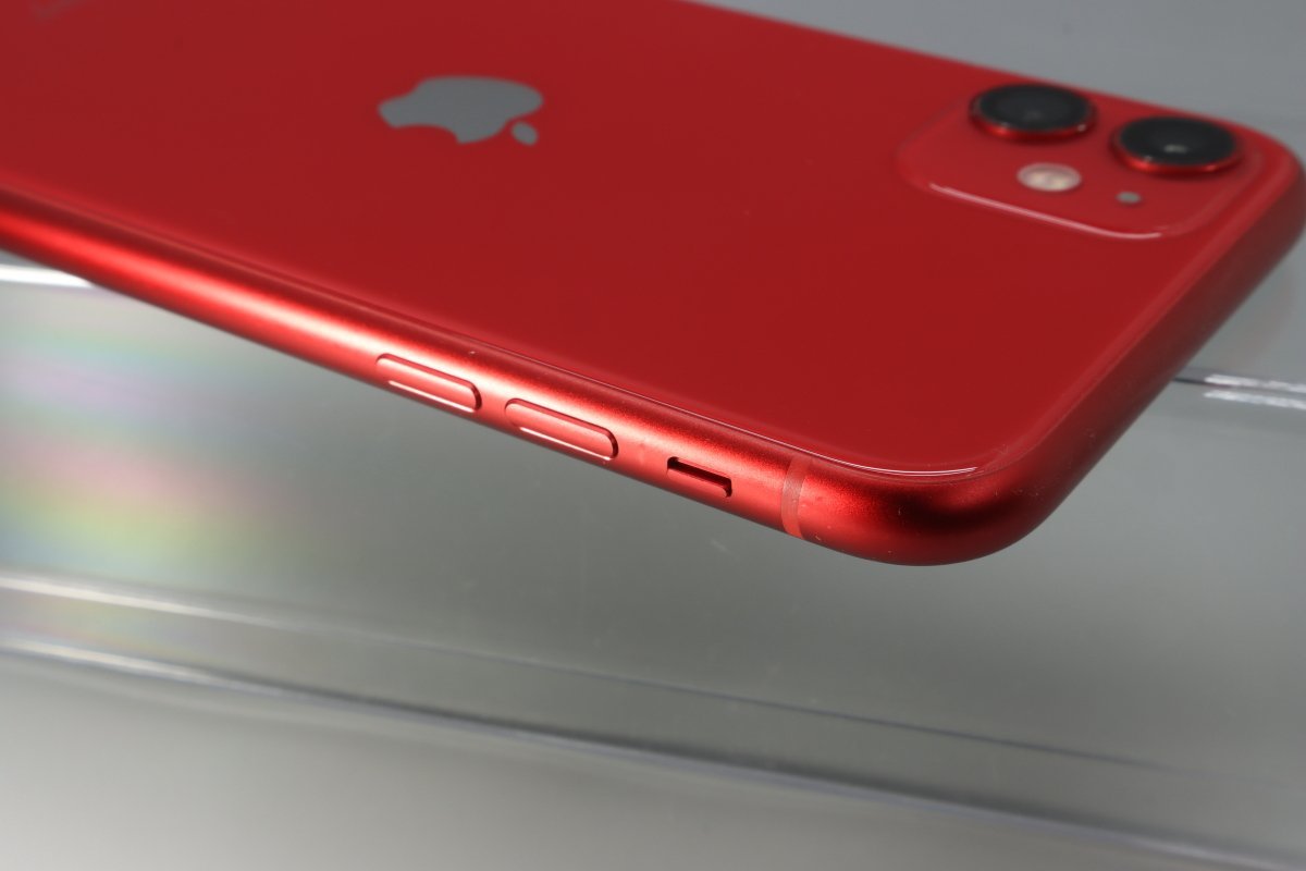 Apple iPhone11 64GB (PRODUCT)RED A2221 MWLV2J/A バッテリ75