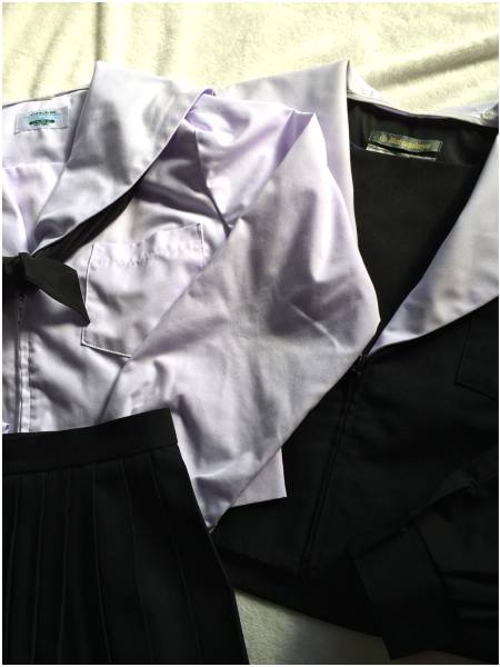 三重 桑名 高校 制服 セーラー服 前ファスナー 校章付 5点セット その他 売買されたオークション情報 Yahooの商品情報をアーカイブ公開 オークファン Aucfan Com