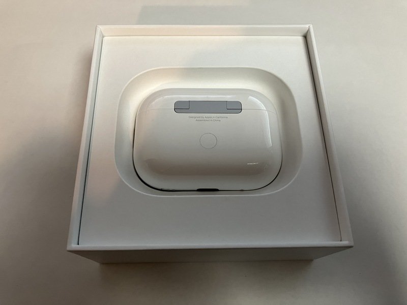 AirPods Apple Pro MQD83J⁄A - 第2世代 (アップル) Pro（第2世代） MQD83J⁄