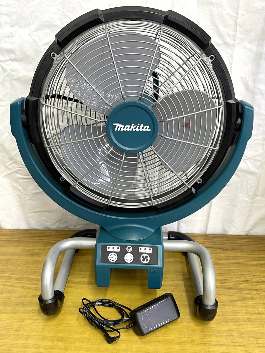 美品　マキタmakita CF300D 充電式産業扇　扇風機　ACアダプタ付属 マキタ makita 充電式産業扇 CF300D 14.4V 動作確認済 本体のみ ※AC