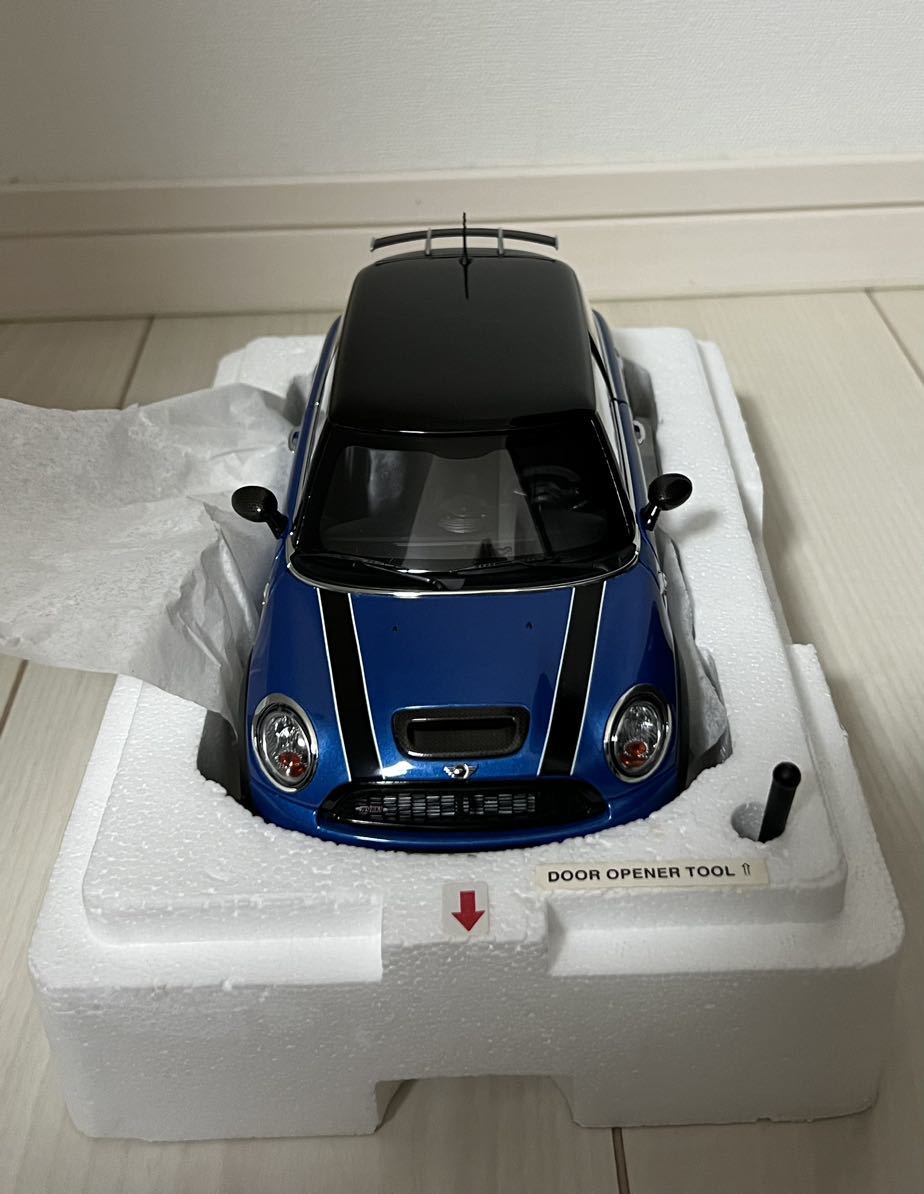 ★極美品 京商 MINI COOPER S　1/18 Kyosho 京商 1/18 ミニクーパーS ジョンクーパーワークス MINI COOPER