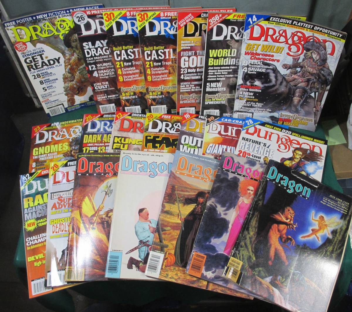 希少 洋書 雑誌 まとめ 21冊】TRPG OFFICIAL Dungeon & Dragon 