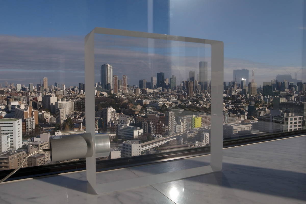 吉岡徳仁（よしおか とくじん） TOKUJIN YOSHIOKA ToFU（トーフ） 倉俣 