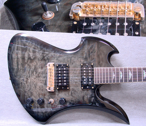 B.C.Rich Mockingbird MK3 Hide モデル ブラック（B.C.Rich  