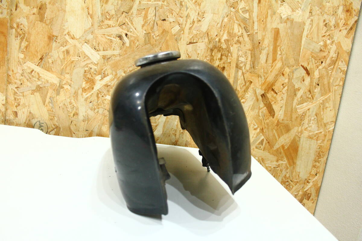 TH02281 HONDA CD50/CD90 純正タンク ガソリンタンク 中古品(ホンダ用