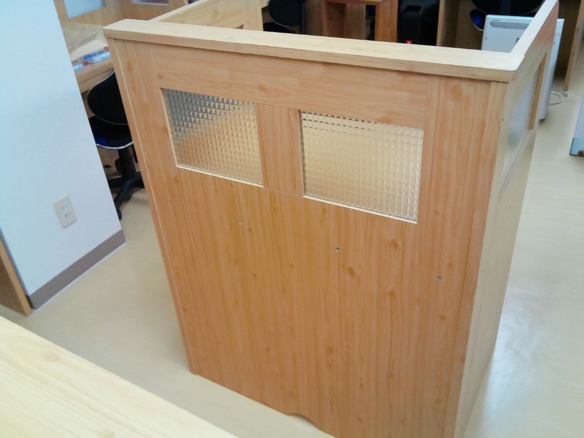 引き取り限定・ニッセン間仕切りデスク【ガラスで明るい、きれい/パーテーションデスク・個別ブース・自習室】奥行き60cm用/埼玉県深谷市_2