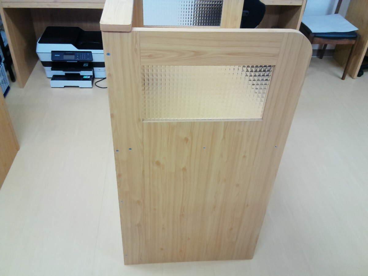 引き取り限定・ニッセン間仕切りデスク【ガラスで明るい、きれい/パーテーションデスク・個別ブース・自習室】奥行き60cm用/埼玉県深谷市_3