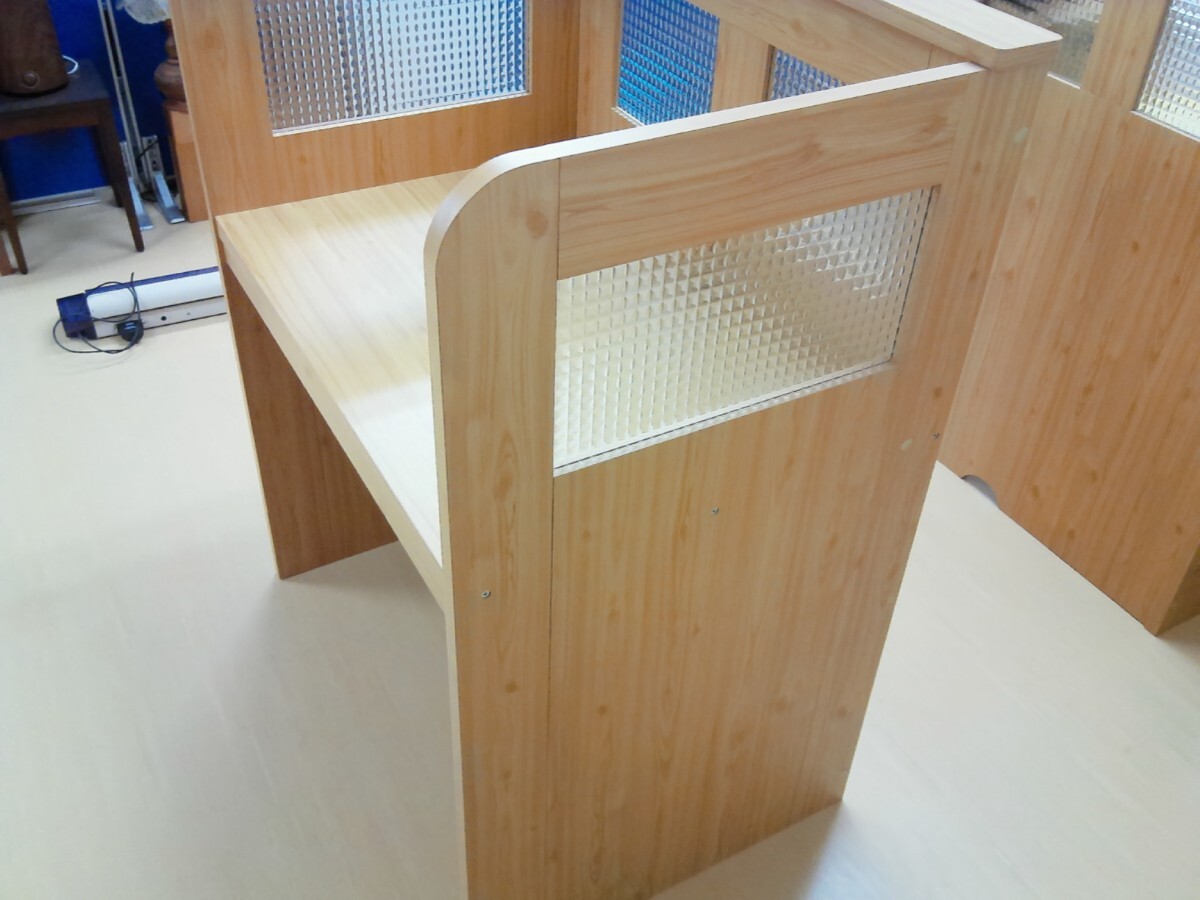 引き取り限定・ニッセン間仕切りデスク【ガラスで明るい、きれい/パーテーションデスク・個別ブース・自習室】奥行き60cm用/埼玉県深谷市_5