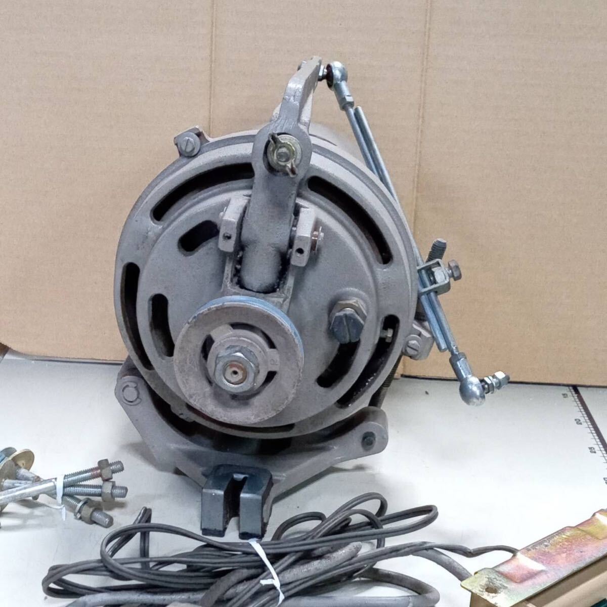 100v 200w 4p ナショナル クラッチモーター(中古) 工業用ミシン