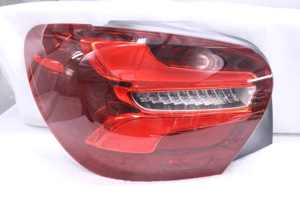 44-880☆美品☆後期 LED W176 ベンツ Aクラス☆左テールライト A 176