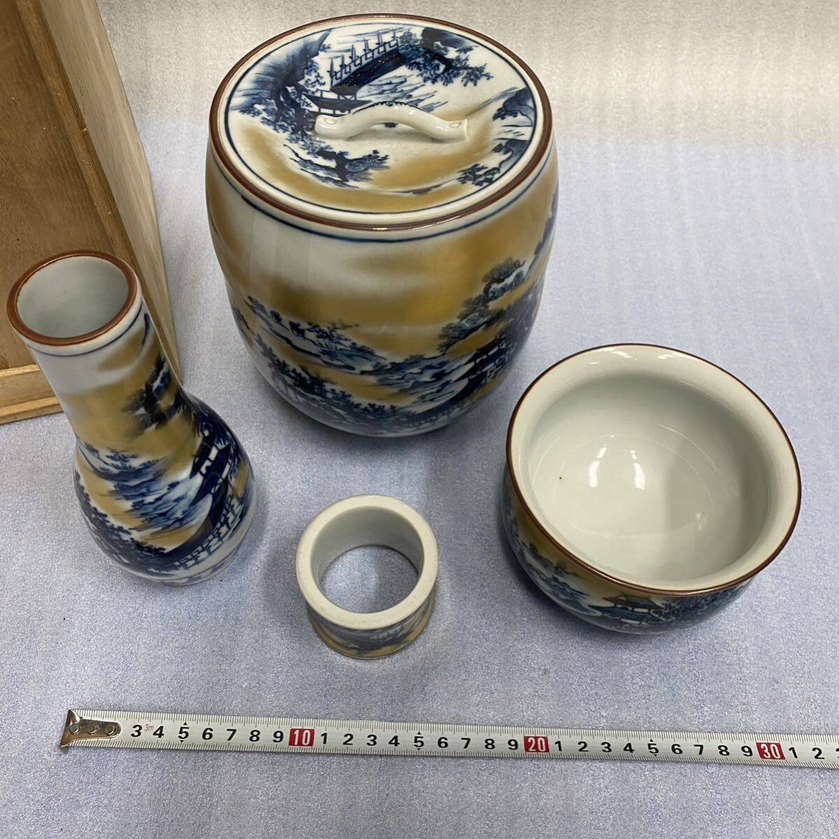 ◇九谷焼 陶仁堂造 茶道具 本金染付山水紋 御皆具 水指 建水 一輪挿 杓