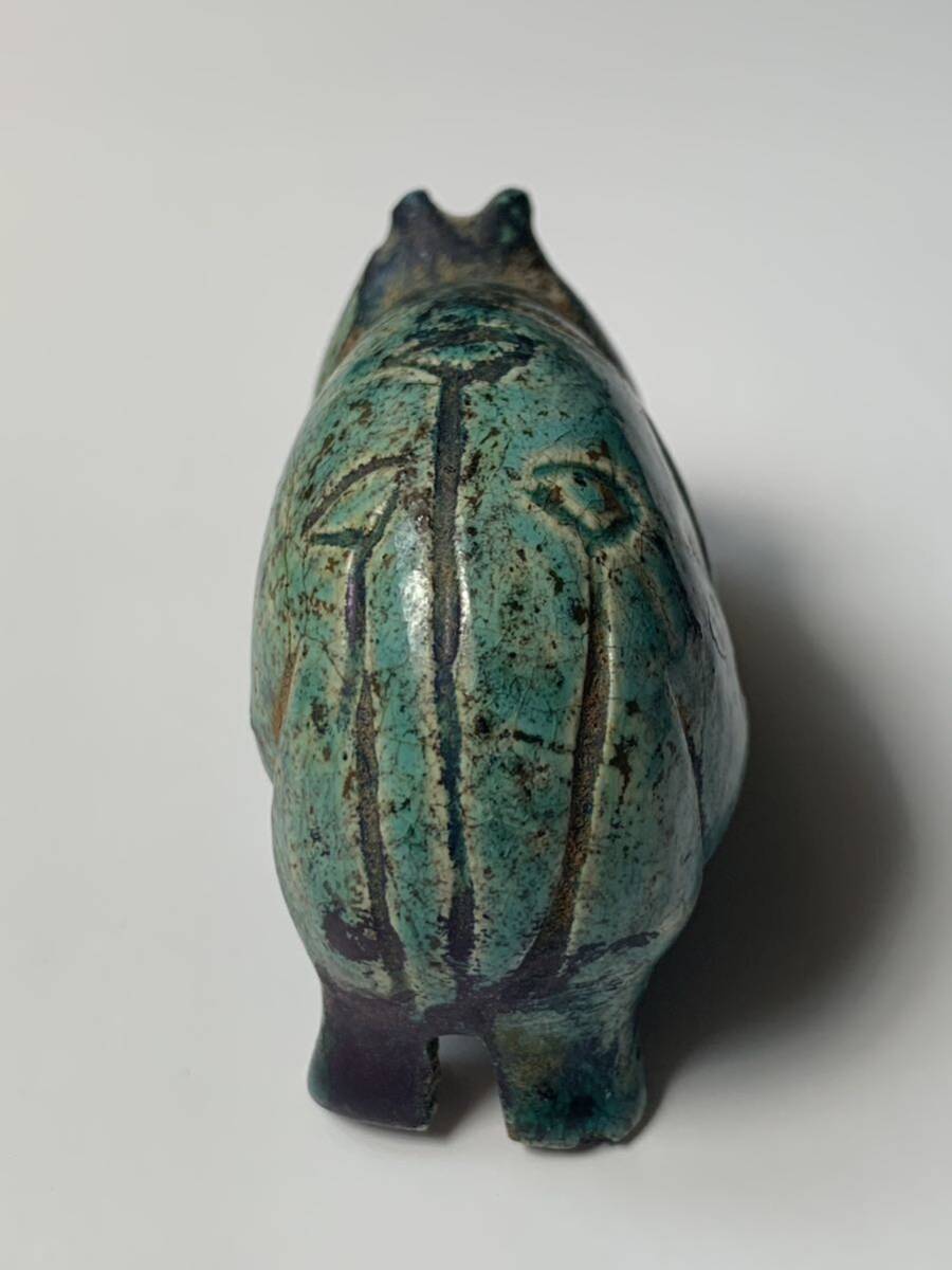古代エジプト文明 ヒッポの像 カバ 出土品 紀元前副葬品スカラベ