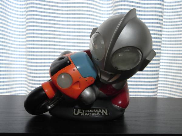 ウルトラマン レーシング サウンドマネーバンク 貯金箱(ウルトラマン