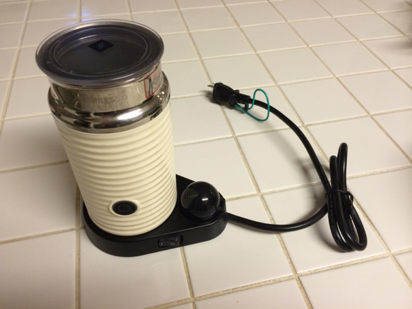 NESPRESSO ミルク加熱泡立て器 エアロチーノ3白中古美品送料無料_1