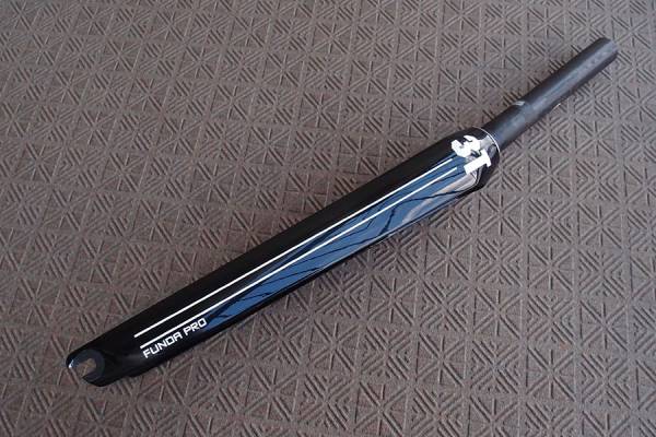 3T - Funda Pro 1-1/8 カーボンフォーク 中古品 送料無料(フォーク