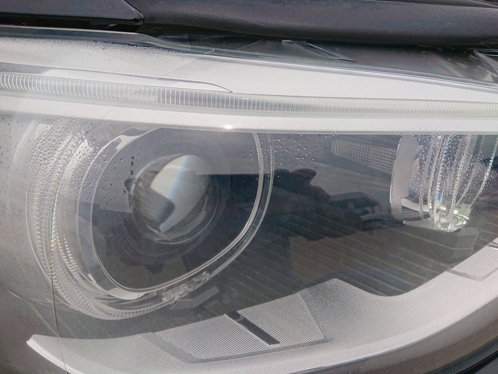ジャンク！『psi』 BMW DBA-1A16 F20 1シリーズ 118i 右ヘッドライト HELLA製 H24年式 BMW F20 DBA-1A16 エンジン 左右 １シリーズ型式：DBA-1A16（ＢＭＷ）のクルマカタログ｜中古車の