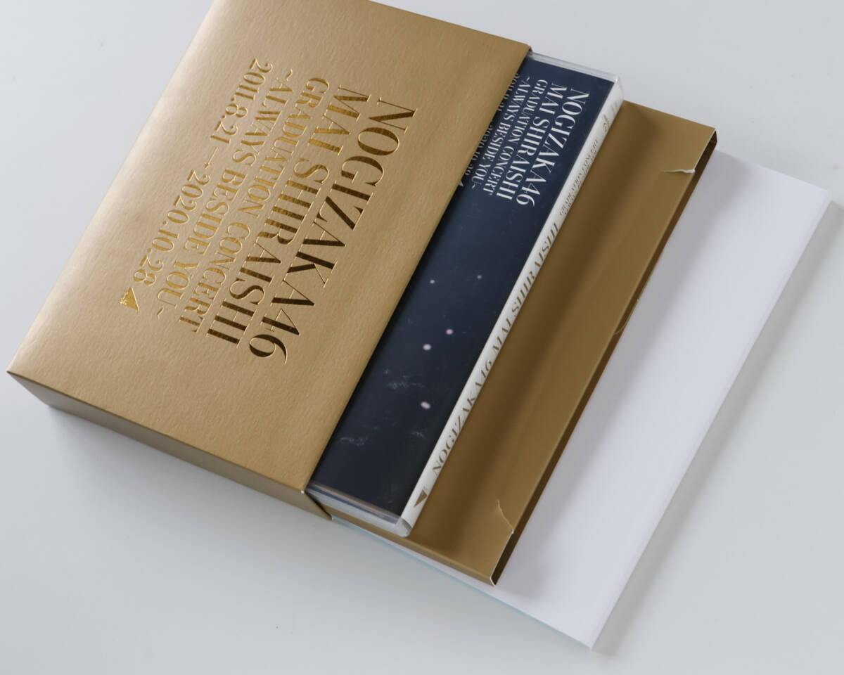 送料無料　中古 乃木坂46 白石麻衣 Mai Shiraishi Graduation Concert 〜Always beside you〜 Blu-ray ブルーレイ　【完全生産限定盤】_2