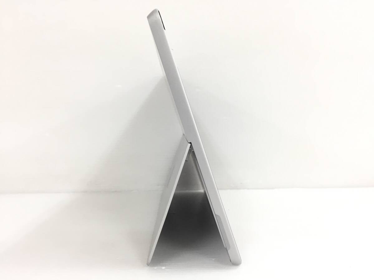 Microsoft Surface Go 2 1926 – 10.5", M3-8100Y, 8GB RAM, 128GB, Windows 11 (rotto)