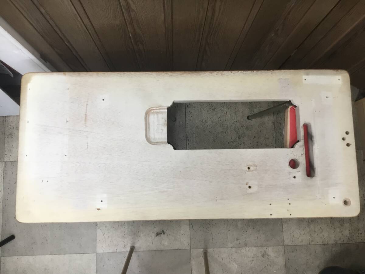 【送料無料】☆JUKI純正　工業用本縫ミシンテーブル　天板　板のみ　アーバンホワイト色☆ヒンジと枕棒付き☆【送料無料】_8