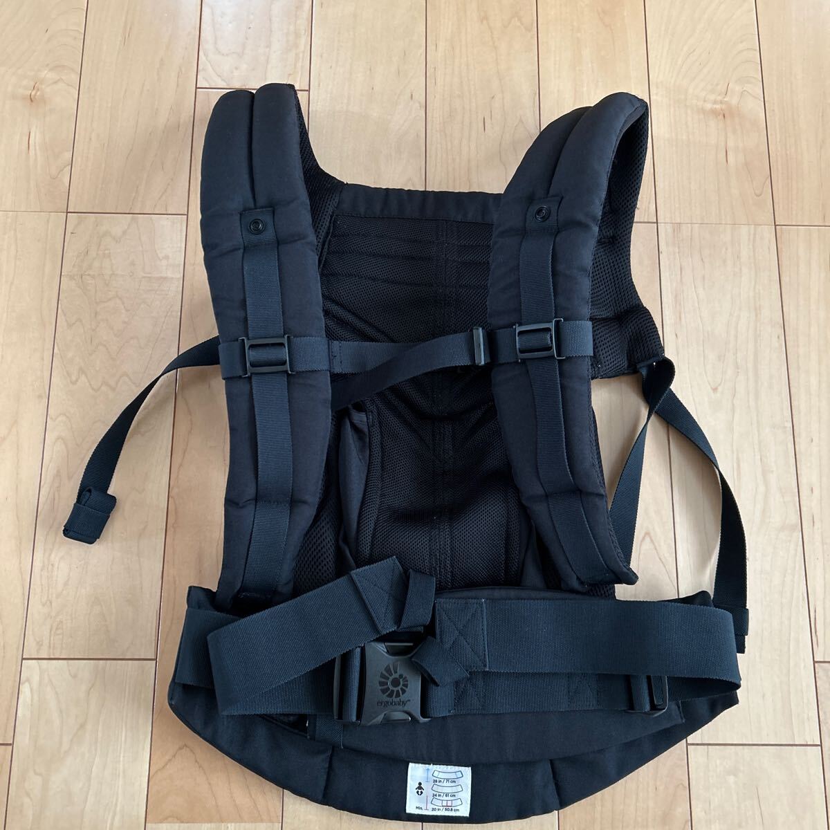 美品 エルゴベビー ergobaby 抱っこ紐 オムニ クールエア 360 収納袋