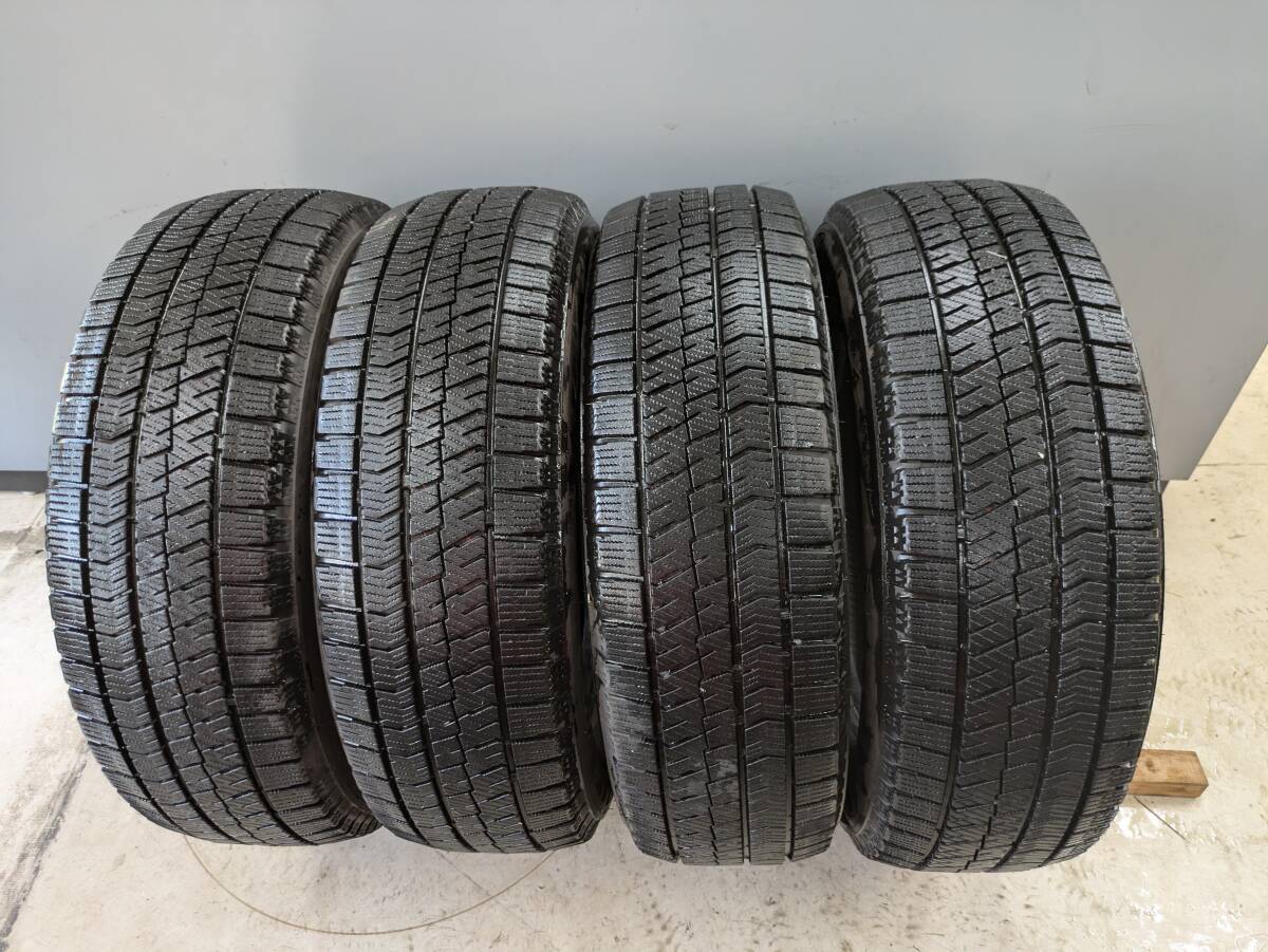 ブリヂストン　２８インチ　スタッドレス中古品 195/65R15 21年製 スタッドレス ブリヂストン BLIZZAK VRX2 8部山(中古
