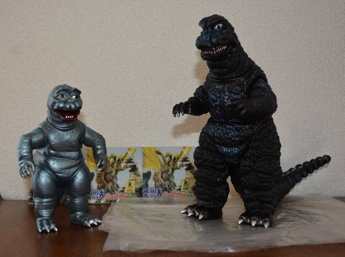 マーミット 息子 ゴジラ ミニラ ソフビ / マルサン ブルマァク ぶたの