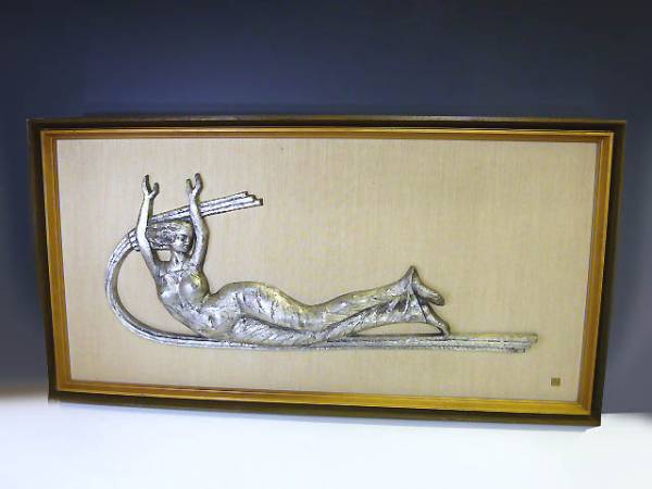 ◆横たわる裸婦女性像金属彫刻の様な大壁掛けインテリアヌード