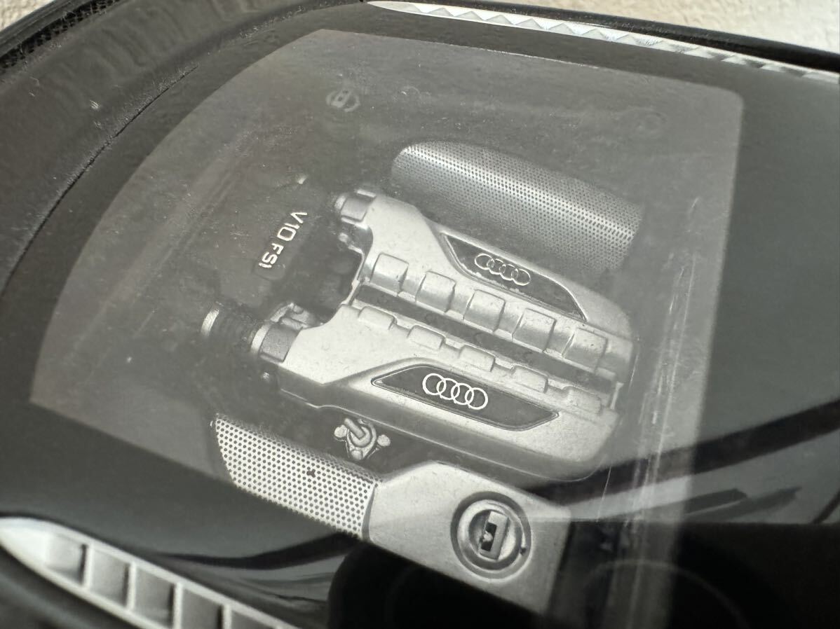 アウディ R8 V10 5.2 FSI quattro 2009 （ラバグレー） （1/18スケール ダイキャスト 京商オリジナル K09216LGR）_5