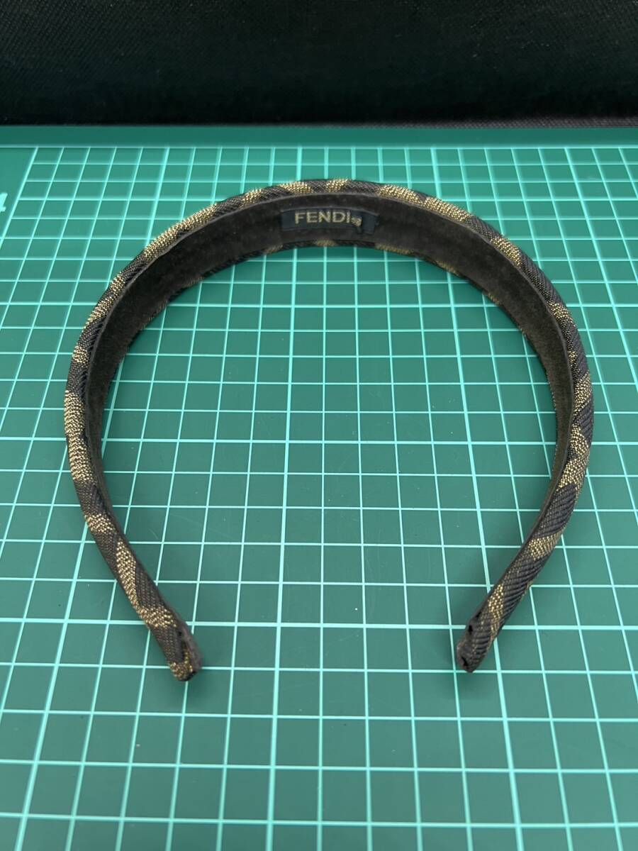 FENDI フェンディ ズッカ カチューシャ ブラウン系 ヘアバンド 中古品