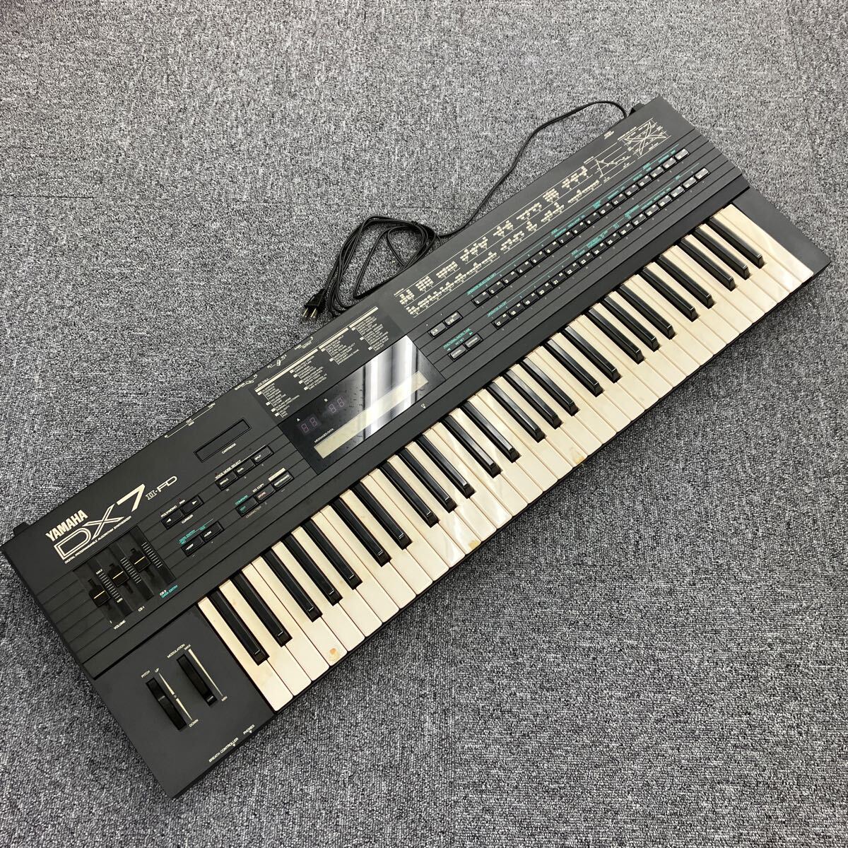 YAMAHA DX7ⅡFD ヤマハ シンセサイザー 付属品あり　Y9/29_1