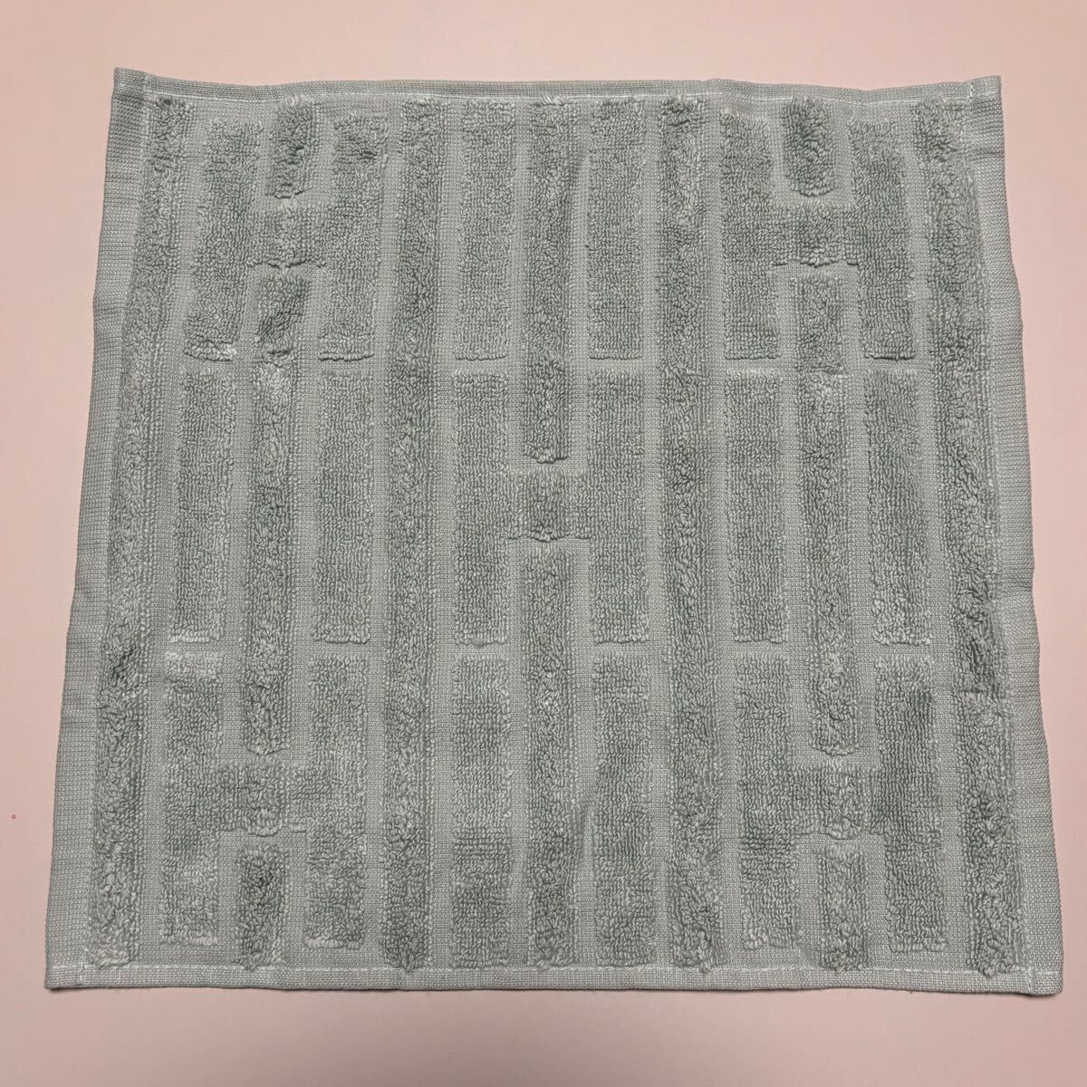 激レア/希少品【送料無料】HERMES/正規品/新品未使用/ハンドタオル/1枚