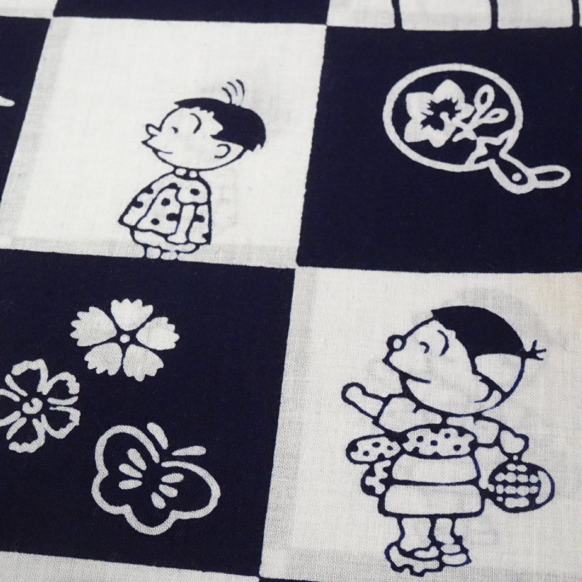 綿 浴衣 反物 サザエさん 図変わり(アンティーク着物)｜売買された
