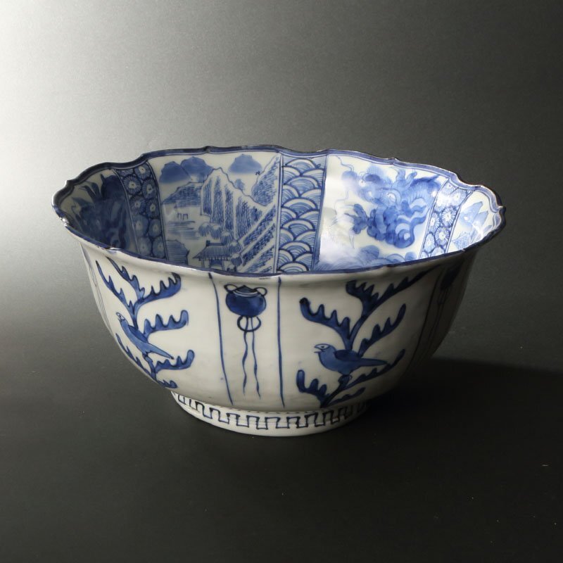 深和】天明様式、1780-1810年代◇古伊万里染付 波龍に山水楼閣図稜花深