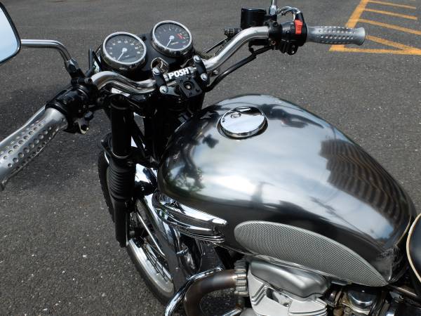 W650 W400 バフ掛け 鏡面仕上げタンク ジャンク中古品(カワサキ用