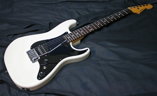 Fernandes】STC-50 アランホールズワースモデル Duncan搭載