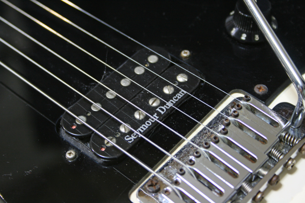 Fernandes】STC-50 アランホールズワースモデル Duncan搭載