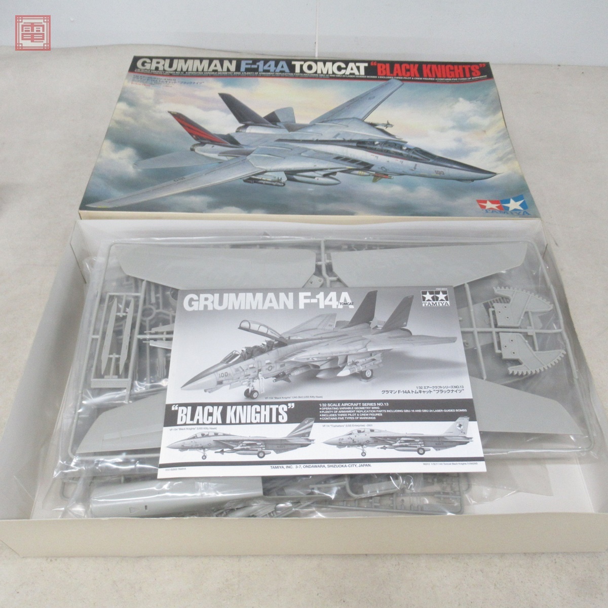 未組立 タミヤ 1/32 グラマン F-14A トムキャット ブラックナイツ ITEM
