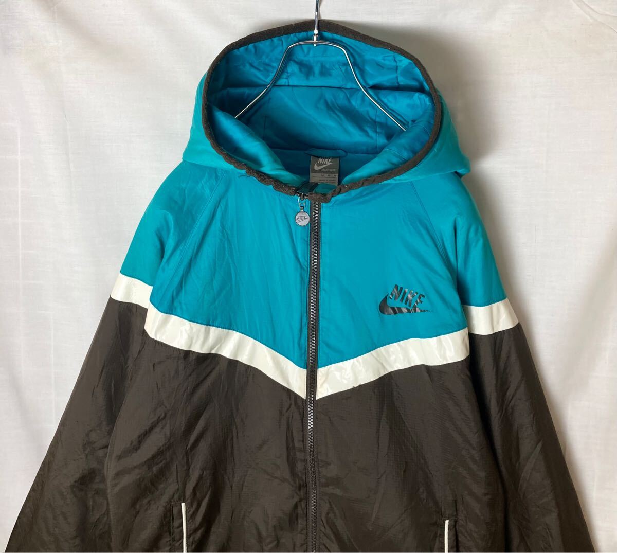 NIKE ナイロンジャケット ・ NIKE（ナイロンジャケット 古着 90s 