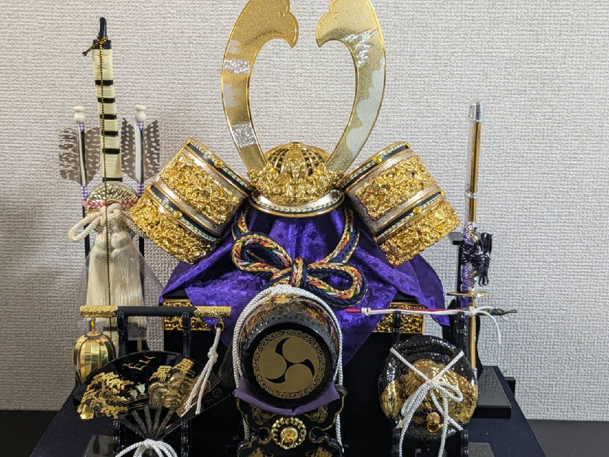□○ 五月人形 兜 10号 ガラスケース付き オルゴール『鯉のぼり』 彫金
