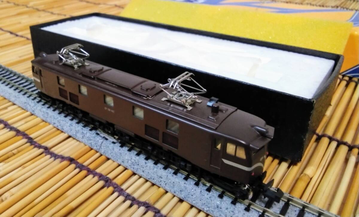▽エンドウ-2101/真鍮製▽EF58-152/茶色/ヒサシ付き/国鉄/電気機関車